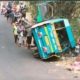 Kecelakaan Tragis di Nganjuk, Mobil Elf Terguling di Jalan Menurun
