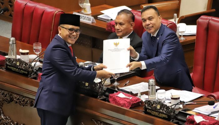 RUU ASN Disahkan, Resmi Tak Ada PHK Massal untuk Tenaga Honorer