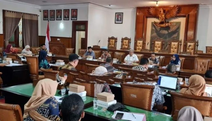 DPRD Tulungagung Serentak Bahas Ranperda APBD Tahun 2024