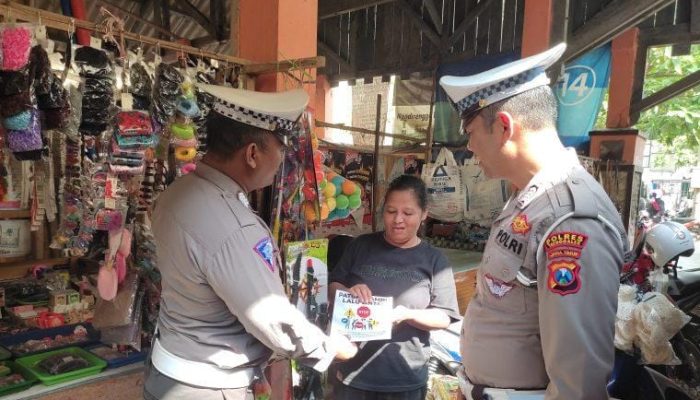 `Mahameru Lantas`, Polantas Trenggalek Blusukan ke Pasar