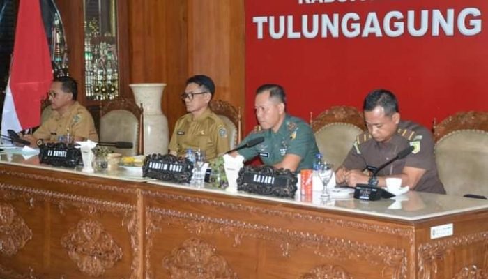 Rakor Pengendalian Inflasi Daerah 2024 , Pj Bupati Tulungagung Mengikuti Secara virtual