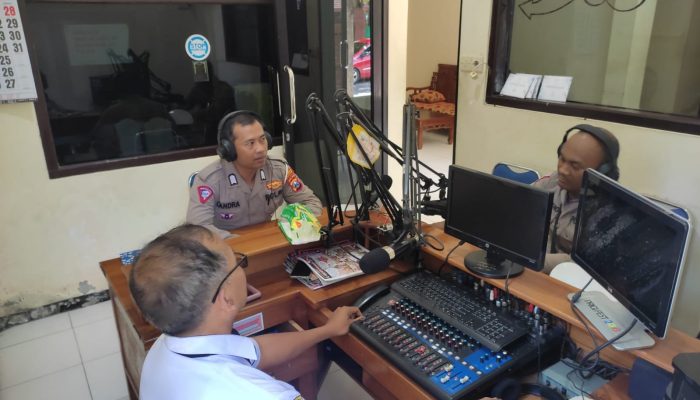 Satlantas Polres Trenggalek Gandeng Radio Sosialisasi Tertib Berlalu Lintas