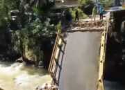 Hujan Deras Menghancurkan Tiga Jembatan di Trenggalek
