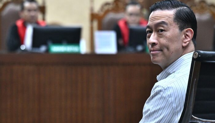 Mantan Menteri Perdagangan Tom Lembong Divonis 4,5 Tahun Penjara