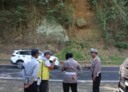 Hadapi Bencana Hidrometeorologi, Polda Jatim dan Polres Trenggalek Susuri Jalur Rawan Longsor