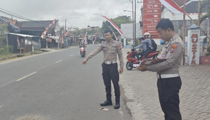 Kecelakaan Mengerikan di Campurdarat, Pengendara Motor dan Dua Anaknya Terluka Parah Ditabrak Truk Peti Kemas