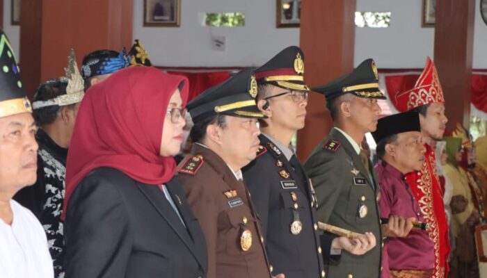 Upacara HUT ke-80 RI di Trenggalek: Kapolres Ajak Warga Meneladani Semangat Pahlawan