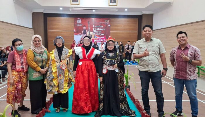 Semangat Kemerdekaan di Balik Jeruji: WBP dan Petugas Lapas Kediri Tampil Memukau di Lomba Fashion Show Unik