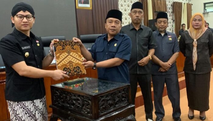Trenggalek Fokus Jadi ‘Kota Atraktif’, KUA-PPAS 2026 Sepakati Anggaran Infrastruktur Wisata