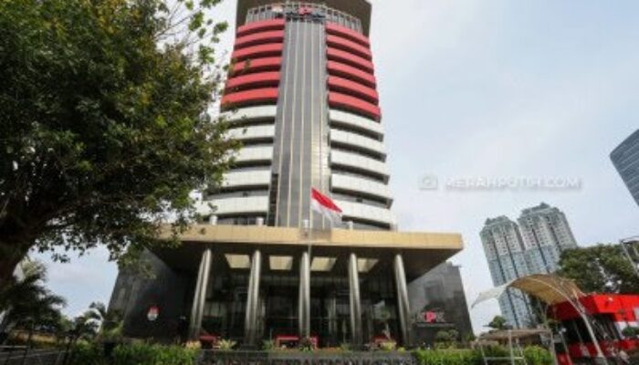 Perkembangan Kasus PEN Situbondo: KPK Periksa Eks Bupati Karna Suswandi di Rutan Surabaya