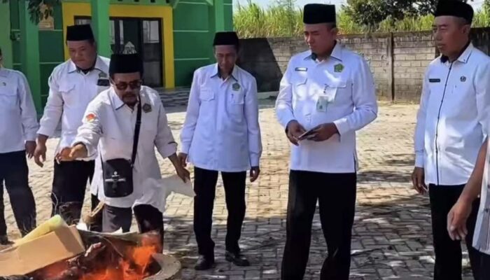 Kemenag Kediri Musnahkan Puluhan Ribu Dokumen Nikah demi Keamanan dan Ketertiban Administrasi