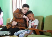 Sentuhan Humanis Bupati Kediri, Restu Akhirnya Bisa Kembali Bersekolah