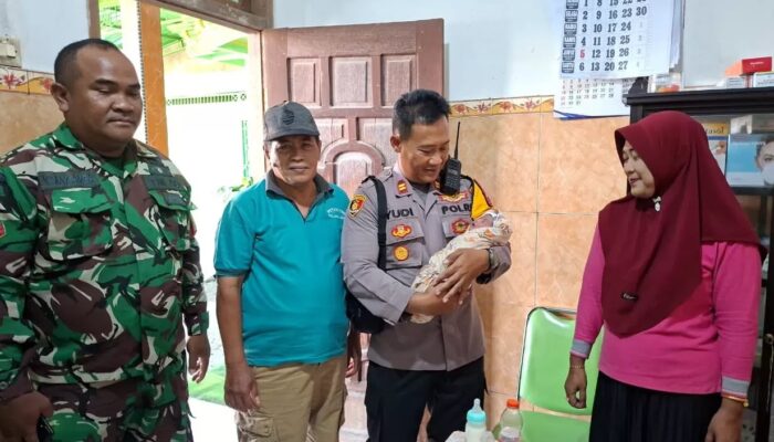 Dibuang di Teras Rumah Warga, Bayi Laki-laki di Kediri Ditemukan Selamat