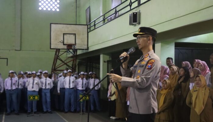 Polres Trenggalek Turun ke Sekolah, Ajak Pelajar Jadi Pelopor Keselamatan Lalu Lintas