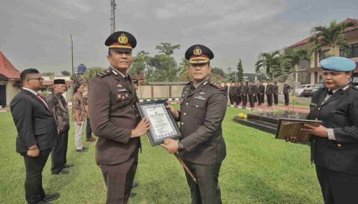 Polres Blitar Peringati Sumpah Pemuda ke-97 dengan Apresiasi Prestasi Luar Biasa Personel dan Masyarakat