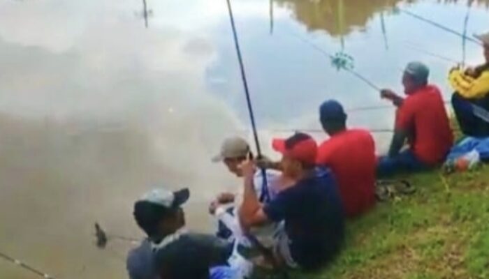 Mancing di Kali Brantas: Hobi Sekaligus Solusi Lauk-Pauk Warga Tulungagung