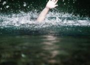 TRAGEDI PULANG SEKOLAH! Siswa SMP Watulimo Trengalek Tenggelam di Dam Sungai Gribok, Nekat Berenang Meski Tak Bisa