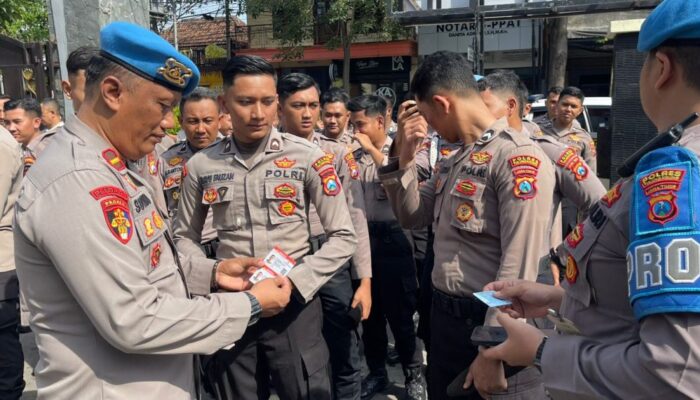 Operasi Bersih-Bersih Internal: Dari ‘Sikap Tampang’ Hingga Urine, Personel Polres Tulungagung Dikejutkan Gaktibplin Mendadak