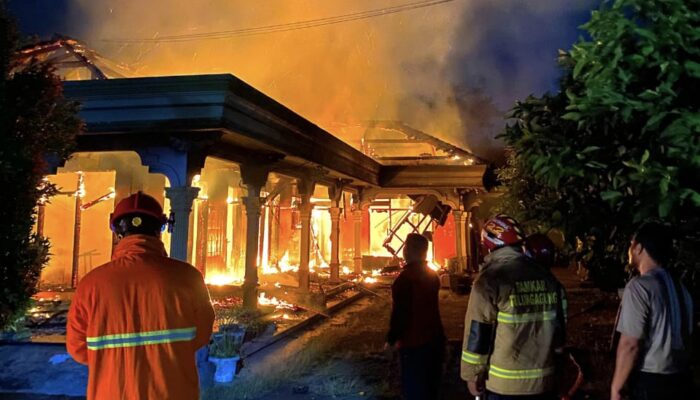 Polisi Amankan Pelaku Pembakaran Rumah di Tulungagung