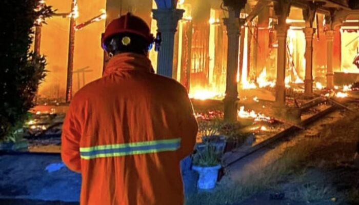 Bocah 11 Tahun Selamat dari Kobaran Api Pembakaran Rumah di Tulungagung