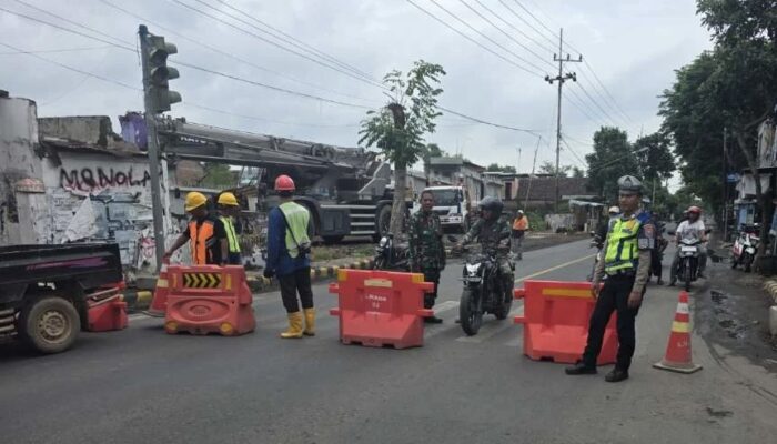 Pemasangan Balok Tol Kediri-Tulungagung Dimulai, Jalan Suparjan Mangun Wijaya Ditutup Total 4 Hari!