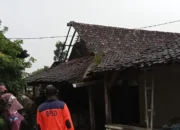 22 Rumah Warga Tanen Tulungagung Diterjang Angin Kencang di Penghujung 2025
