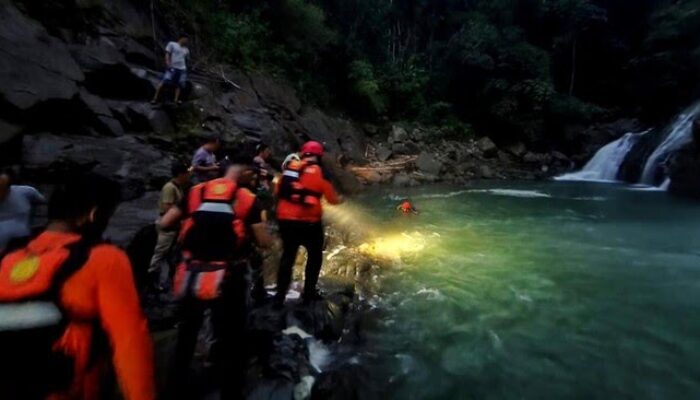 Liburan Berujung Duka, Wisatawan Trenggalek Tenggelam di Curug Mangir