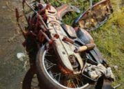 Dini Hari Berdarah di Tulungagung: Isuzu Panther Hantam Bentor Hingga Kios Sayur, Ikan Pindang Berserakan di Jalan!