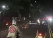 Pelarian Maut Isuzu Panther Berakhir Amuk Massa di Depan Polsek Kras Kediri, Sopir Tulungagung Dikepung Usai Diduga Tabrak Lari!