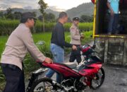 Polsek Sumbergempol Tulungagung Bubarkan Balap Liar di Wates, 8 Motor Knalpot Brong Diangkut