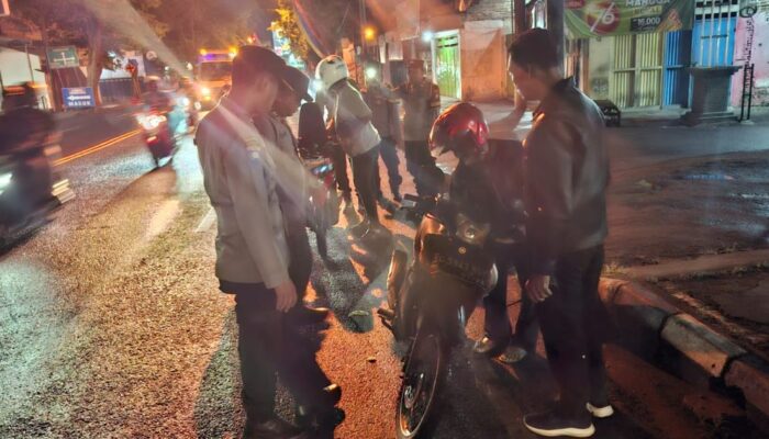 Knalpot Brong dan Miras Jadi Prioritas! Polisi Rayon Utara Tulungagung “Sikat” Potensi Kriminalitas di Malam Hari