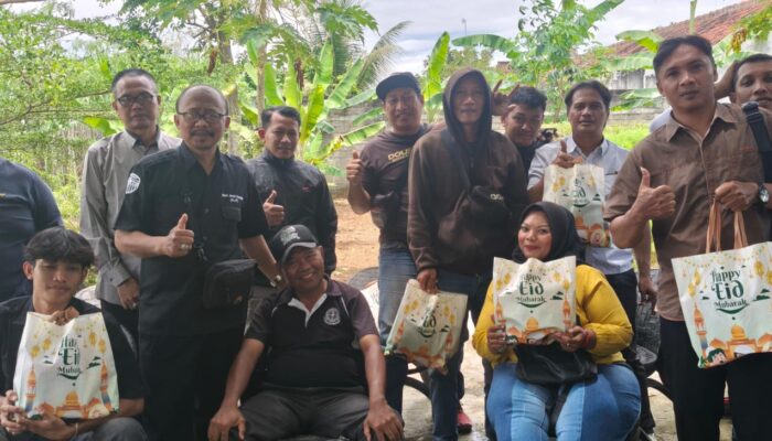 Menjelang Idul Fitri 1447 H, Aliansi Jurnalis Tulungagung Bagikan Paket Lebaran sebagai Wujud Kebersamaan