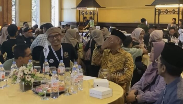 Reuni “Sultan” di Crown Victoria, Bupati Gatut Sunu Tantang Alumni Bangun Tulungagung!