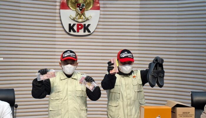 Bupati Tulungagung Gatut Sunu Resmi Tersangka! Diduga Peras OPD hingga Rp5 Miliar