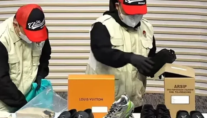 Ketua DPD Jatim PSMP Desak KPK Usut Tuntas Peran Ibnu Dengan Sandi Ibu Solo Di Pusaran OTT Bupati Tulungagung.