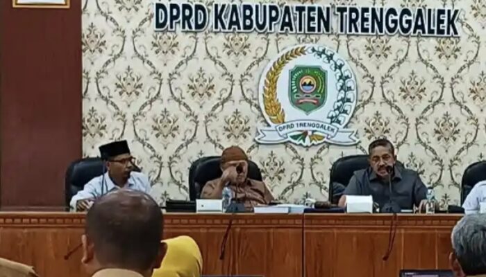 Kritik Tajam Pansus LKPj Trenggalek: Efisiensi Anggaran dan Kinerja Pejabat Baru Jadi Catatan Merah