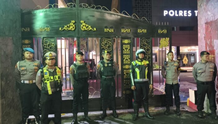 Suasana Mencekam di Mapolres Tulungagung, Kepala Dinas Irit Bicara Usai KPK Amankan 16 Orang