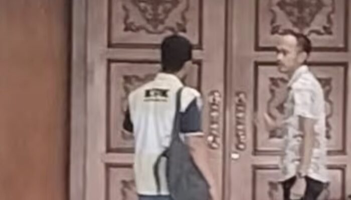 Intip Suasana Ruang Prajamukti Saat KPK Cecar Pejabat Pemkab Tulungagung Terkait Kasus Suap