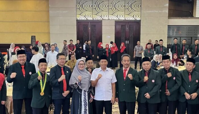 Plt. Bupati Ahmad Baharudin Titip Pesan Penting untuk IDI Tulungagung: Fokus Stunting, Inovasi, hingga Empati