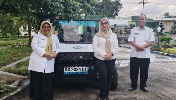 Mobil Listrik AG 2024 DT Curi Perhatian, Bukti Tangan Dingin Endah Susilowati Bawa SMKN 2 Tulungagung Melejit