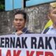 Protes Investor Asing, Peternak Ayam di Tulungagung Bagikan Telur Gratis