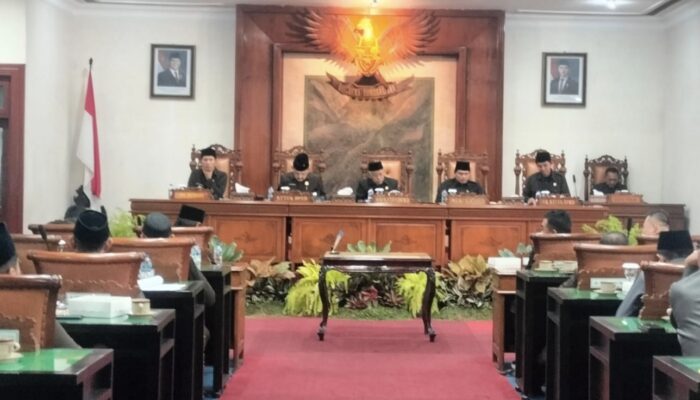 Ketuk Palu! DPRD Tulungagung Sahkan 5 Perda Baru, Sektor Sosial Hingga Ekonomi Daerah Siap Meroket