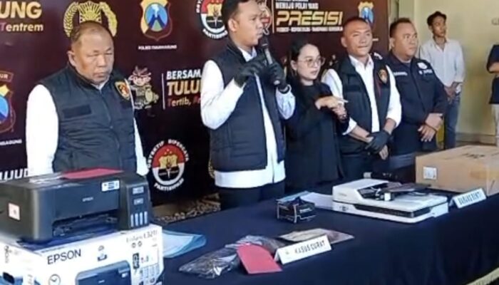 FAKTA BARU DISBUDPAR TULUNGAGUNG: Pencuri Manfaatkan Kelengahan Oknum Satpol PP yang Mabuk Saat Jaga, Hasilnya Buat Beli Motor