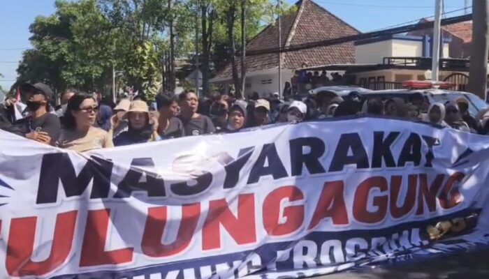 Ribuan Massa Forum Mitra SPPG Putihkan Pemkab Tulungagung, Kawal Program Makan Bergizi Gratis