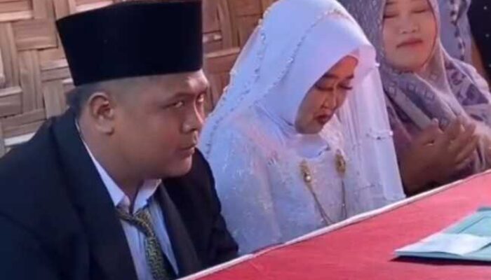 Cinta Tak Kenal Angka: Kisah Perjaka 25 Tahun Sunting Mbah Mendes di Tulungagung