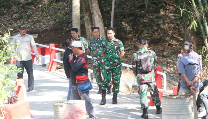 Dandim Tulungagung Tinjau Progres Jembatan Garuda di Rejosari, Optimistis Segera Difungsikan untuk Masyarakat