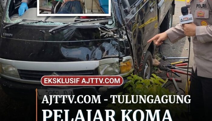 Hilang Kendali Saat Berpapasan dengan Truk, Pikap Hantam Pemotor Muda di Pagerwojo Tulungagung