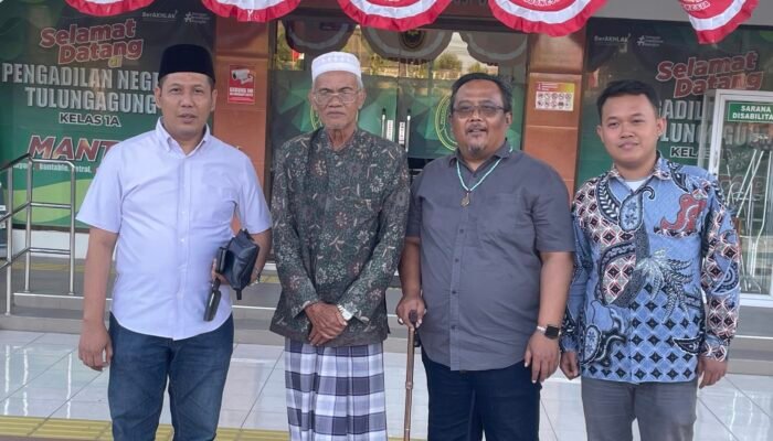 KUASA HUKUM: KECEWA ATAS PERLAKUAN TIDAK ADIL DARI MAJELIS HAKIM PN TULUNGAGUNG