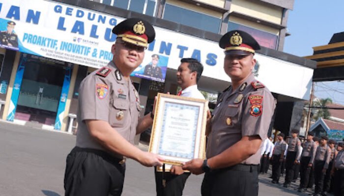Baru Tiga Bulan Menjabat, AKP Joko Suprianto Bawa Polsek Solokuro Raih Kinerja Terbaik di Polres Lamongan