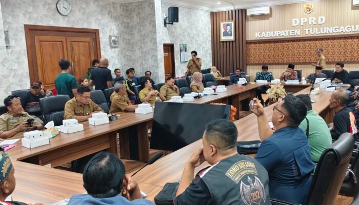 Jalan Lingkar Waduk Wonorejo Tulungagung Rusak Parah, Ormas Desak Perbaikan Segera dan Izin Kemenhut